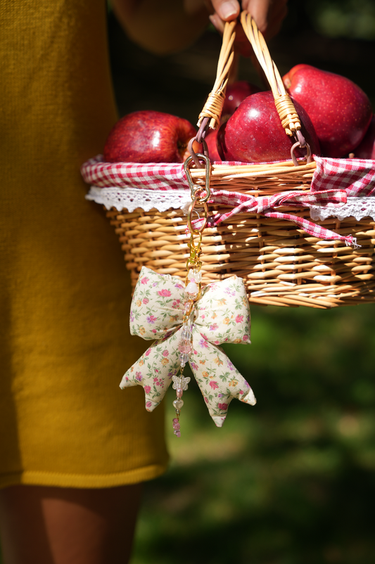 Vintage Bow Charm
