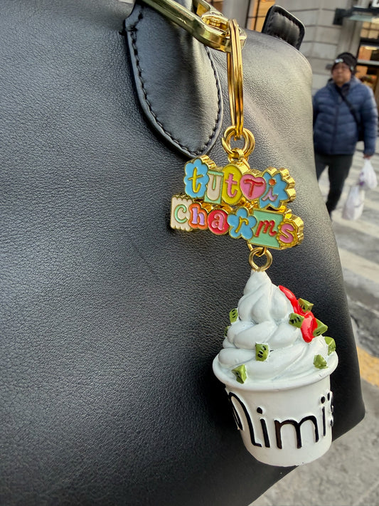 Mimi’s Fro-Yo Charm